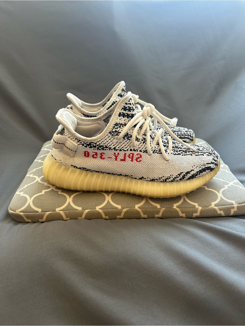 Adidas / Yeezy Boost 350 V2 'Zebra' 2022/2023 - Picture 6 of 8